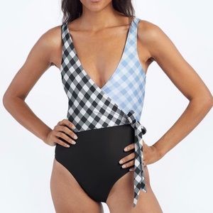 NWT Summersalt The Perfect Wrap One Piece